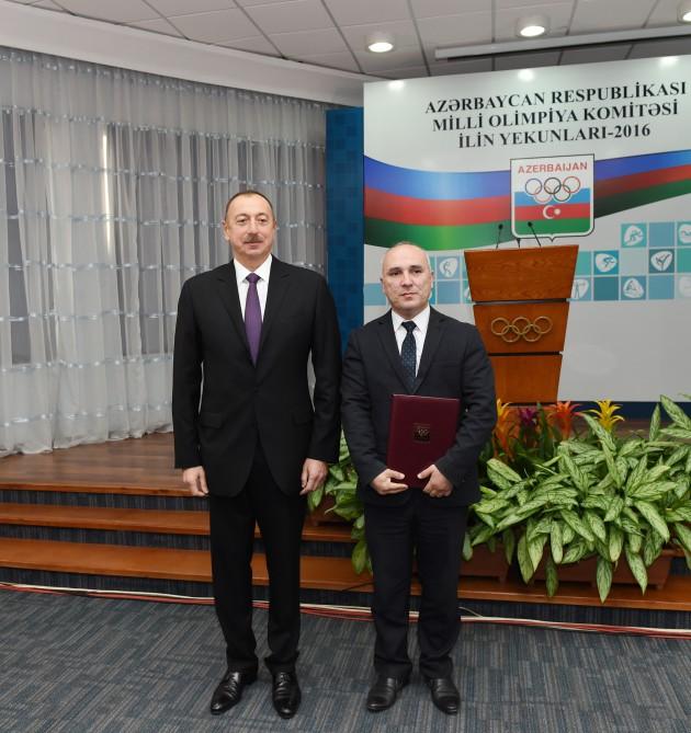 Prezident İlham Əliyev 2016-cı ilin idman yekunlarına həsr olunan mərasimdə iştirak edib (YENİLƏNİB-2) (FOTO)