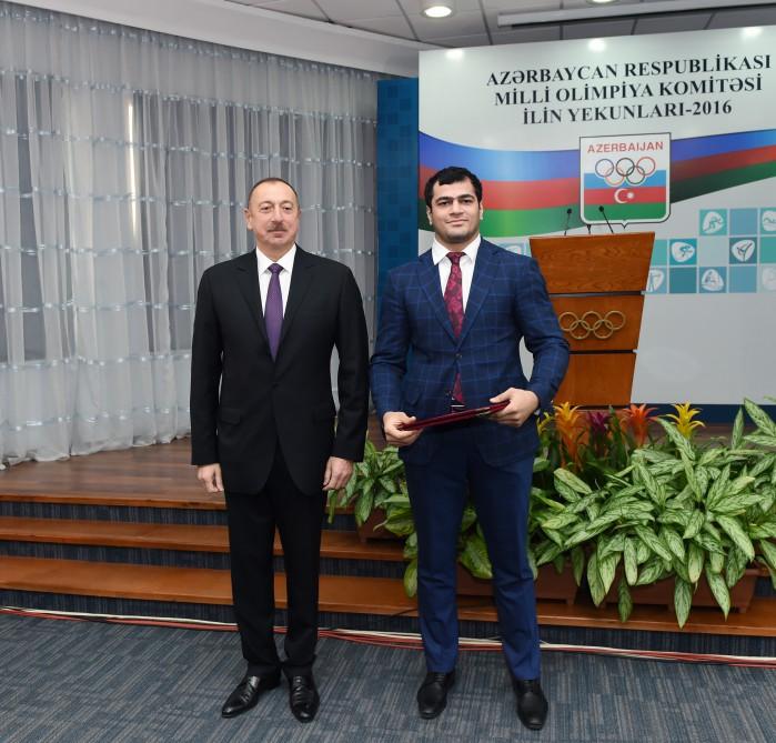 Prezident İlham Əliyev 2016-cı ilin idman yekunlarına həsr olunan mərasimdə iştirak edib (YENİLƏNİB-2) (FOTO)