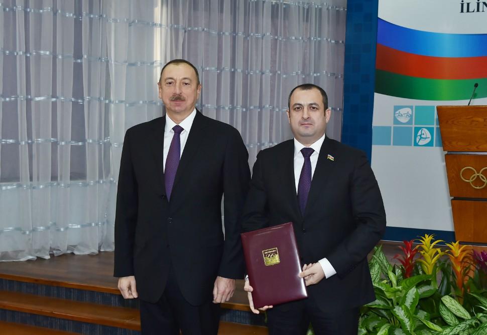 Prezident İlham Əliyev 2016-cı ilin idman yekunlarına həsr olunan mərasimdə iştirak edib (YENİLƏNİB-2) (FOTO)