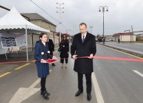 Prezident İlham Əliyev və xanımı Binənin Əli İsazadə küçəsində yenidənqurmadan sonra görülən işlərlə tanış olublar (YENİLƏNİB) (FOTO)