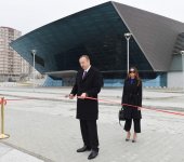 Prezident İlham Əliyev və xanımı Bakıda yeni salınmış parkın açılışında iştirak ediblər (YENİLƏNİB)  (FOTO)