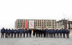 Prezident İlham Əliyev və xanımı "Bakı Ağ Şəhər"də görülən işlərlə tanış olublar (YENİLƏNİB)  (FOTO)