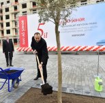 Prezident İlham Əliyev və xanımı "Bakı Ağ Şəhər"də görülən işlərlə tanış olublar (YENİLƏNİB)  (FOTO)