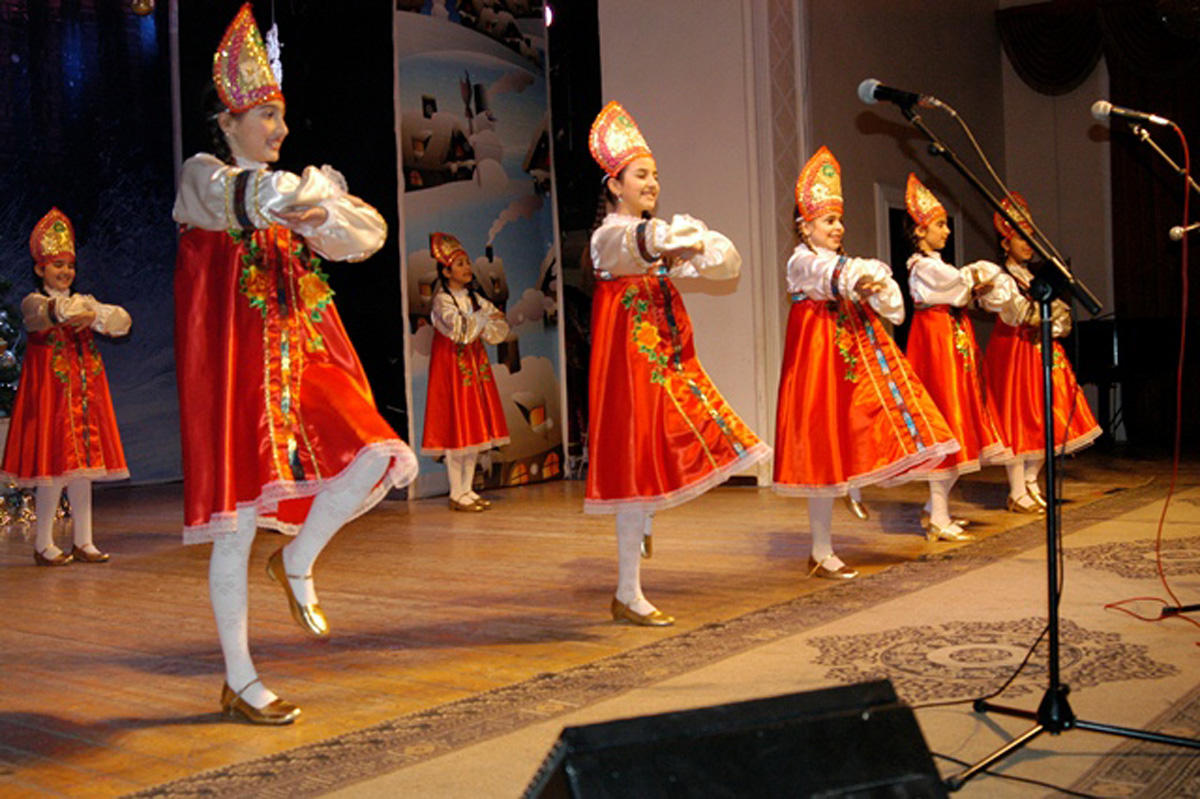 Tanınmış müğənnilər "Səma" rəqs ansablının konsertində  (FOTO)