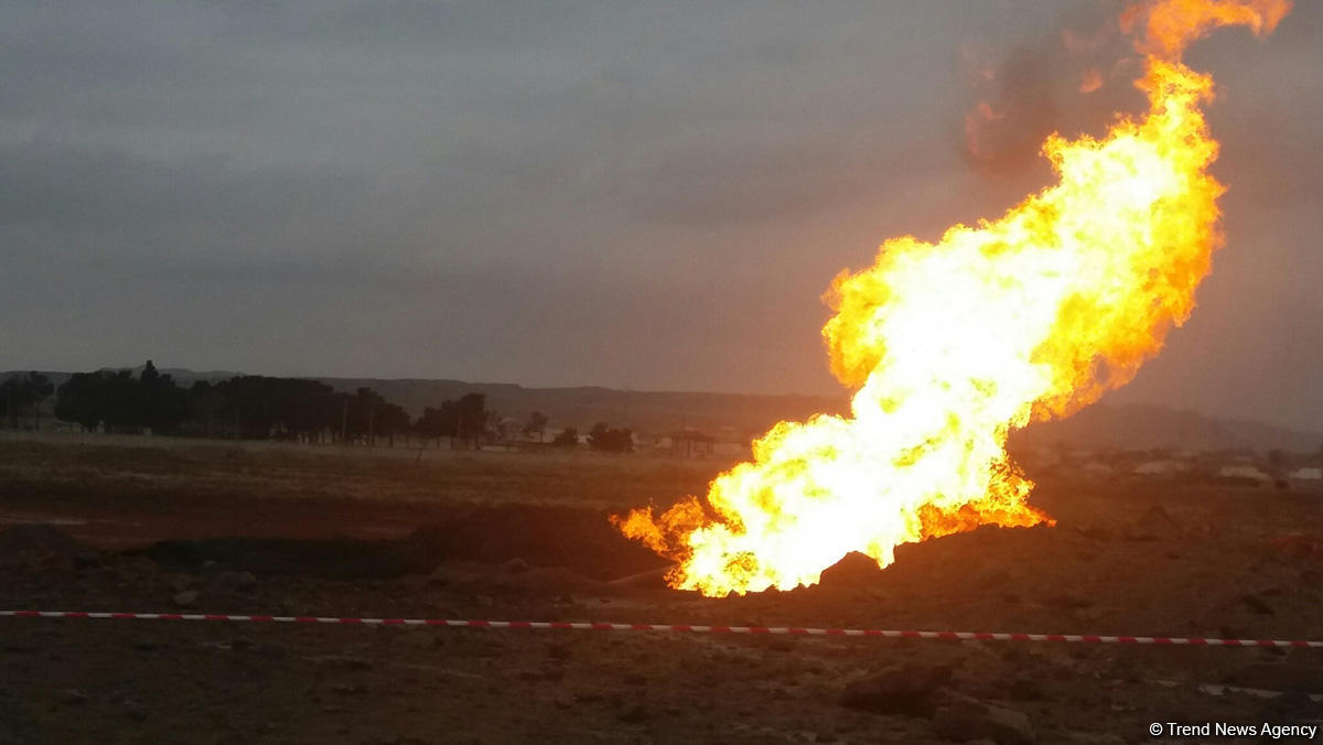Bakıda qaz kəmərində partlayış: qəza yerindən FOTOLAR