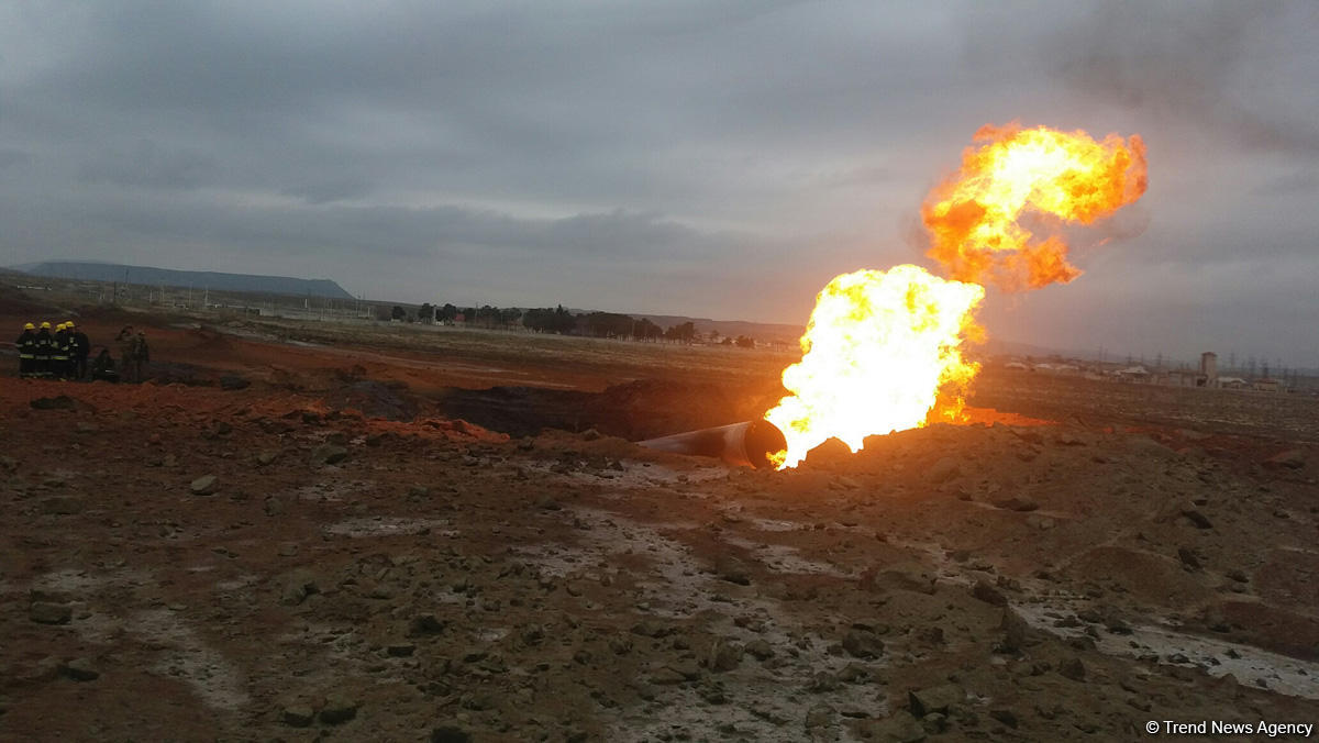 Bakıda qaz kəmərində partlayış: qəza yerindən FOTOLAR