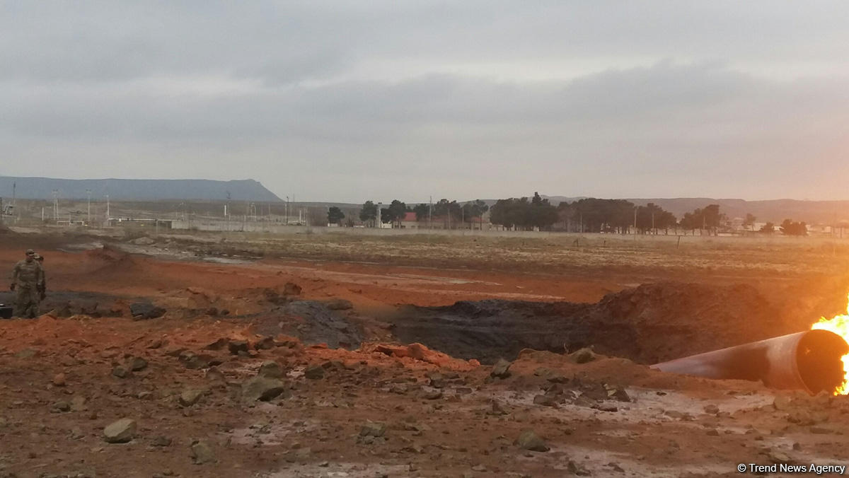Bakıda qaz kəmərində partlayış: qəza yerindən FOTOLAR