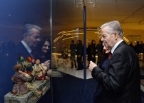 Leyla Əliyeva Heydər Əliyev Mərkəzində "Kukla incəsənətdə" sərgisi ilə tanış olub (FOTO)