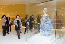 Leyla Əliyeva Heydər Əliyev Mərkəzində "Kukla incəsənətdə" sərgisi ilə tanış olub (FOTO)