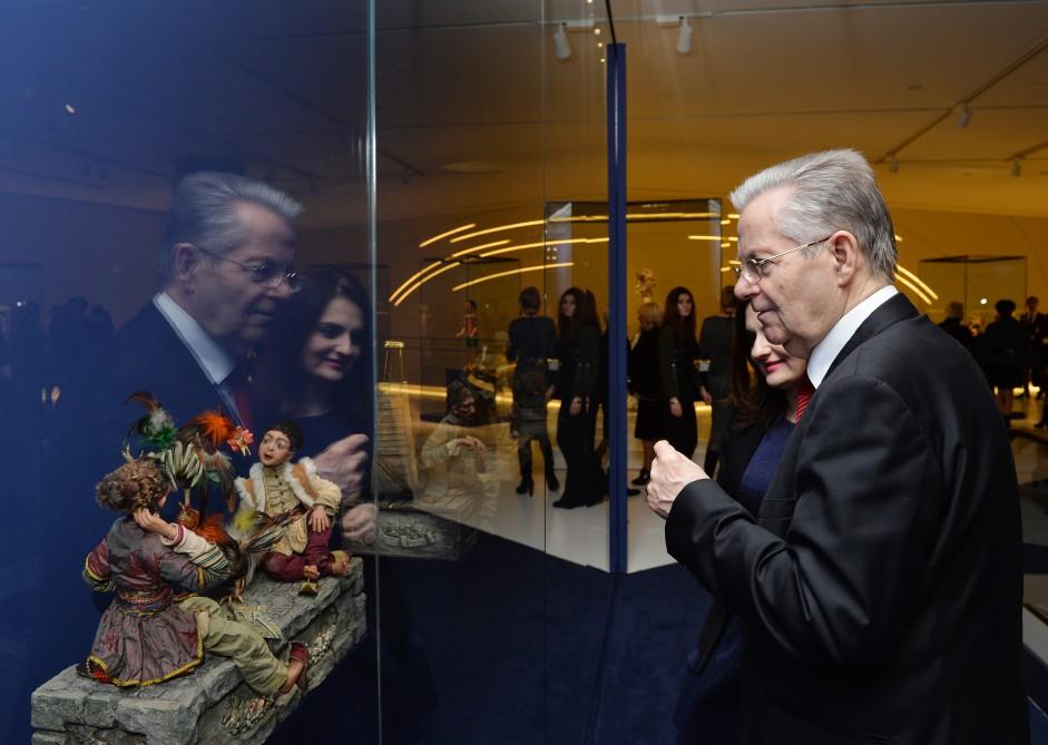 Leyla Əliyeva Heydər Əliyev Mərkəzində "Kukla incəsənətdə" sərgisi ilə tanış olub (FOTO)
