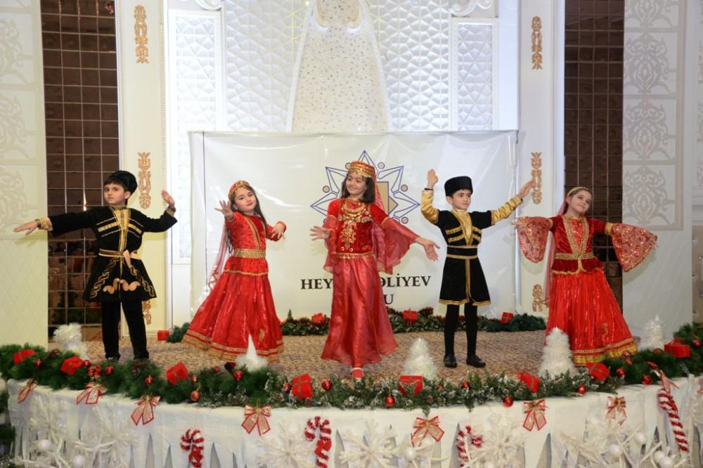 Heydər Əliyev Fondunun təşəbbüsü ilə 165 mindən çox aztəminatlı ailəyə bayram sovqatları verilib (FOTO)