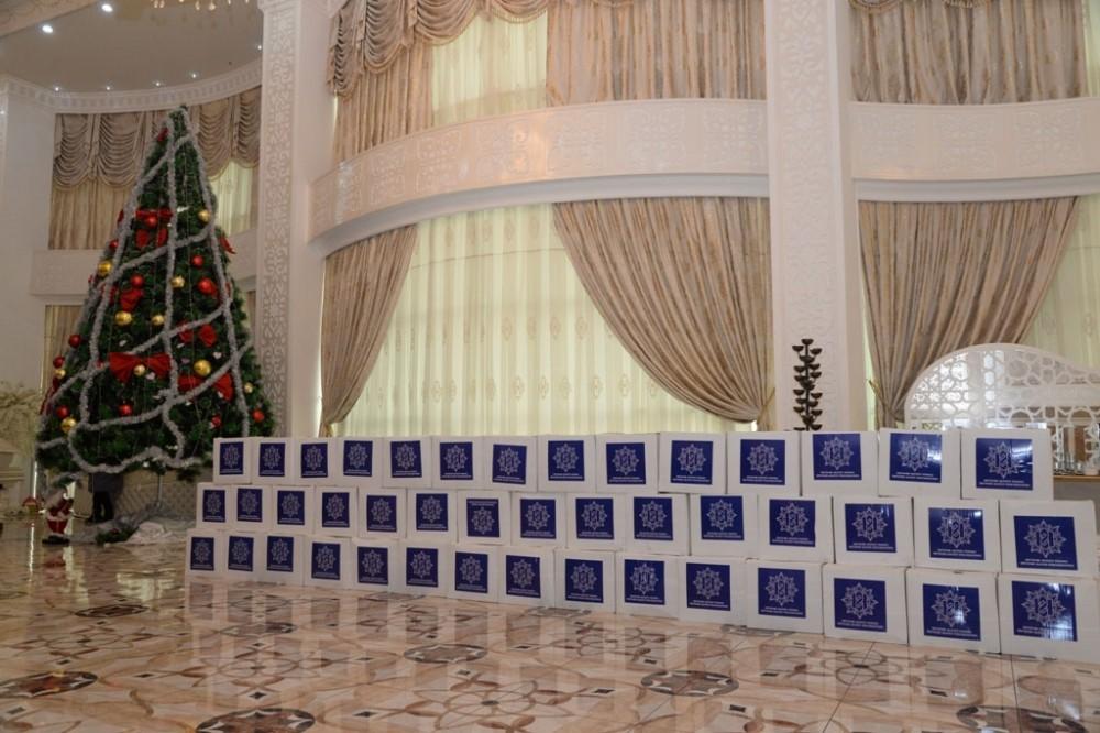 Heydər Əliyev Fondunun təşəbbüsü ilə 165 mindən çox aztəminatlı ailəyə bayram sovqatları verilib (FOTO)