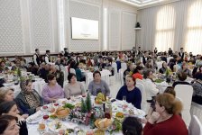 Heydər Əliyev Fondunun təşəbbüsü ilə 165 mindən çox aztəminatlı ailəyə bayram sovqatları verilib (FOTO)