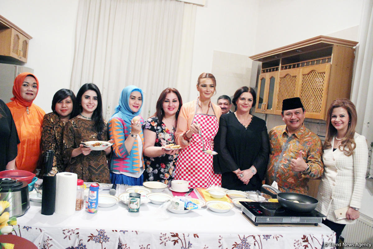Azərbaycan-İndoneziya dostluq gecəsi keçirilib (FOTO)