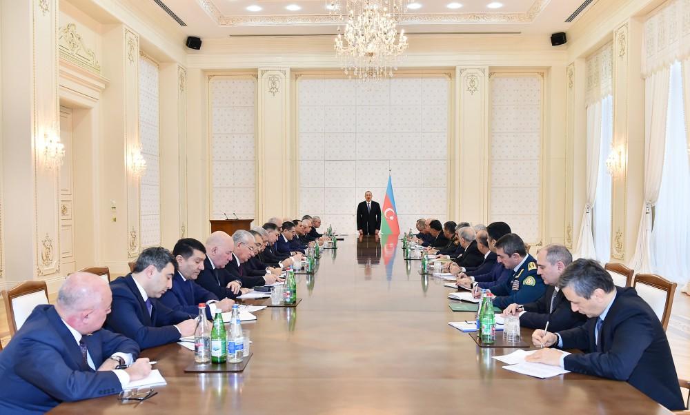 Prezident İlham Əliyevin sədrliyi ilə Nazirlər Kabinetinin iclası keçirilib  (YENİLƏNİB-3) (FOTO)