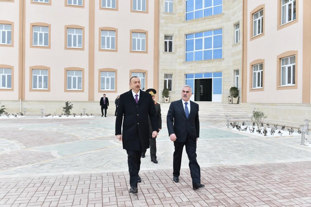 Əlahiddə Ümumqoşun Ordusunun “N” saylı hərbi hissəsindəki əsgər yataqxanasının və Əsgəri-Məişət Kompleksinin açılışı olub  (FOTO)(YENİLƏNİB)