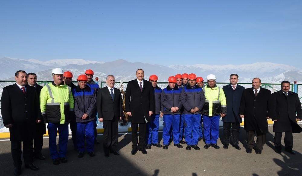İlham Əliyev Şahbuzda içməli su təchizatı və kanalizasiya sistemlərinin istifadəyə verilməsi mərasimində iştirak edib (FOTO)