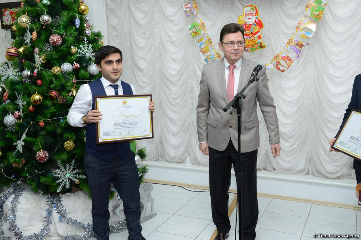 Trend-in Rus xəbərlər xidmətinin rəhbəri Rusiya səfirliyi tərəfindən diplomla təltif olunub (FOTO)