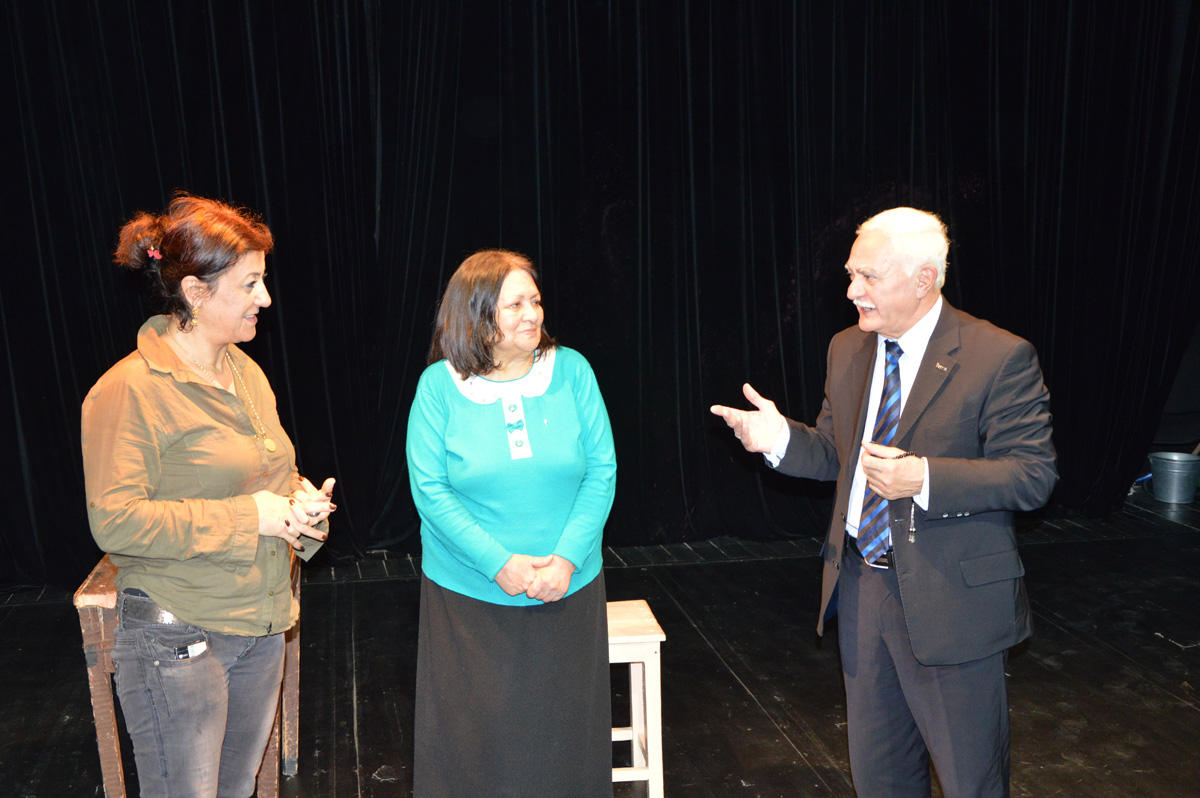 Gənc Tamaşaçılar Teatrında “Vurğuna vurğun gəlin” hazırlanır...