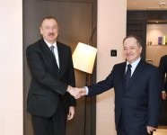 Azərbaycan Prezidenti Davosda İraq Kürdüstan Regional hökumətinin başçısı ilə görüşüb (FOTO) (YENİLƏNİB)