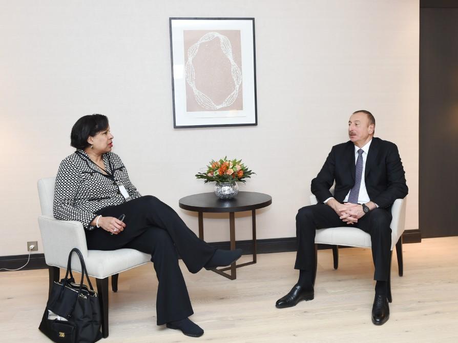 Prezident İlham Əliyev “Microsoft” şirkətinin korporativ vitse-prezidenti ilə görüşüb (FOTO) (YENİLƏNİB)
