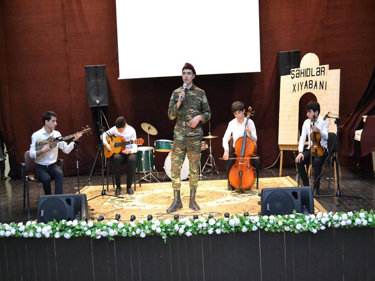 Bilik Fondu 20 yanvar şəhidlərini yad edib  (FOTO)