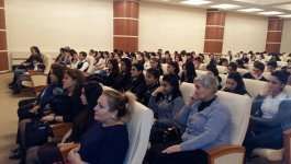 20 Yanvar faciəsinin ildönümü ilə bağlı milli qəhrəmanlara həsr olunmuş filmlər nümayiş olunur (FOTO)