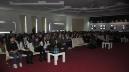 20 Yanvar faciəsinin ildönümü ilə bağlı milli qəhrəmanlara həsr olunmuş filmlər nümayiş olunur (FOTO)