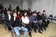Gənclər üçün Təhsil Mərkəzi hesabat verdi  (FOTO)