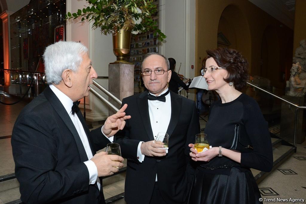 Londonda Viktoriya və Albert Muzeyində Azərbaycanı və Qafqazı öyrənən Britaniya Fondunun təntənəli təqdimatı keçirilib (FOTO)