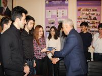 Bilik Fondunda Hikmət Babaoğlu ilə “İmzalı görüş”   (FOTO)