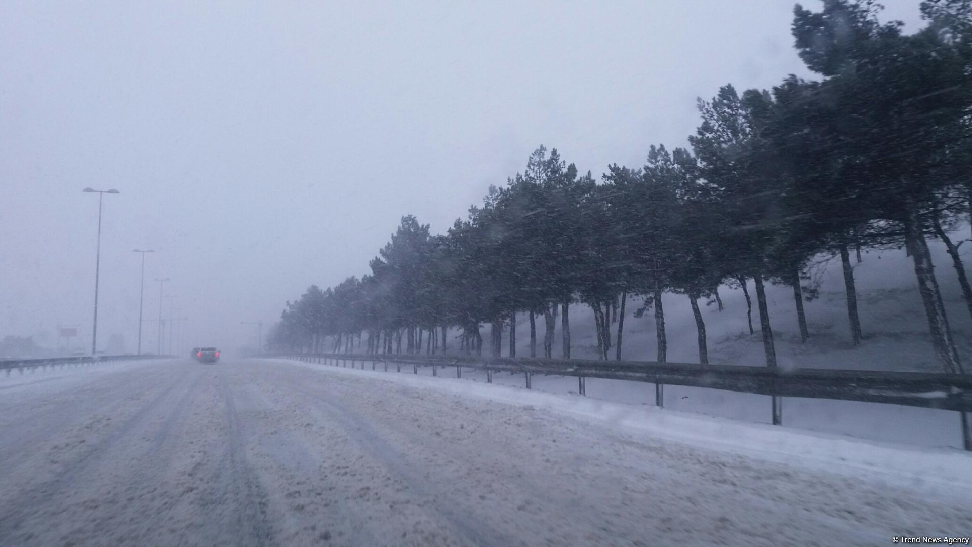 Bakı-Sumqayıt yolunda hərəkət çətinləşdi (FOTO)