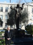 Prezident İlham Əliyev: Bizim gücümüzün mənbəyi milli tariximizdir, keçmişimizdir, mədəniyyətimizdir (YENİLƏNİB-2) (FOTO)
