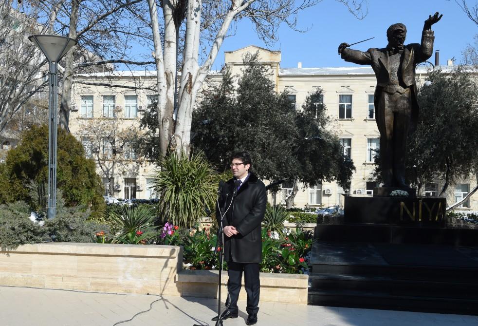 Prezident İlham Əliyev: Bizim gücümüzün mənbəyi milli tariximizdir, keçmişimizdir, mədəniyyətimizdir (YENİLƏNİB-2) (FOTO)