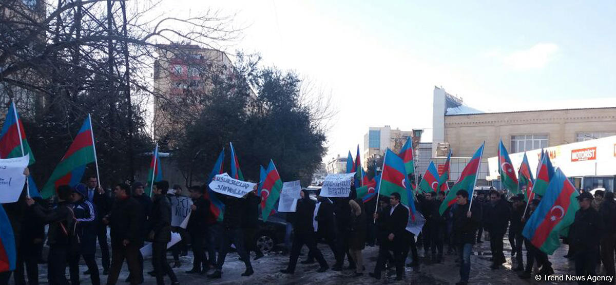 Gənclər Müsavat Partiyasının qızışdırıcı siyasətinə etiraz etdi (FOTO) (YENİLƏNİB)