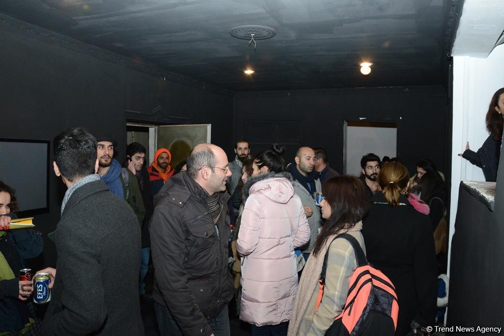 “Disfoniya” qrup sərgisi keçirilib  (FOTO)