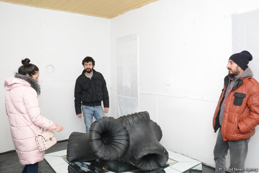 “Disfoniya” qrup sərgisi keçirilib  (FOTO)
