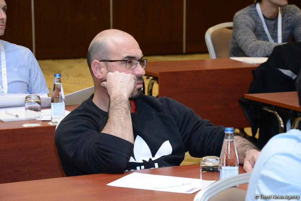 Bakıda kişi idman gimnastikası üzrə FIG beynəlxalq hakimlik kursları start götürüb (FOTO)