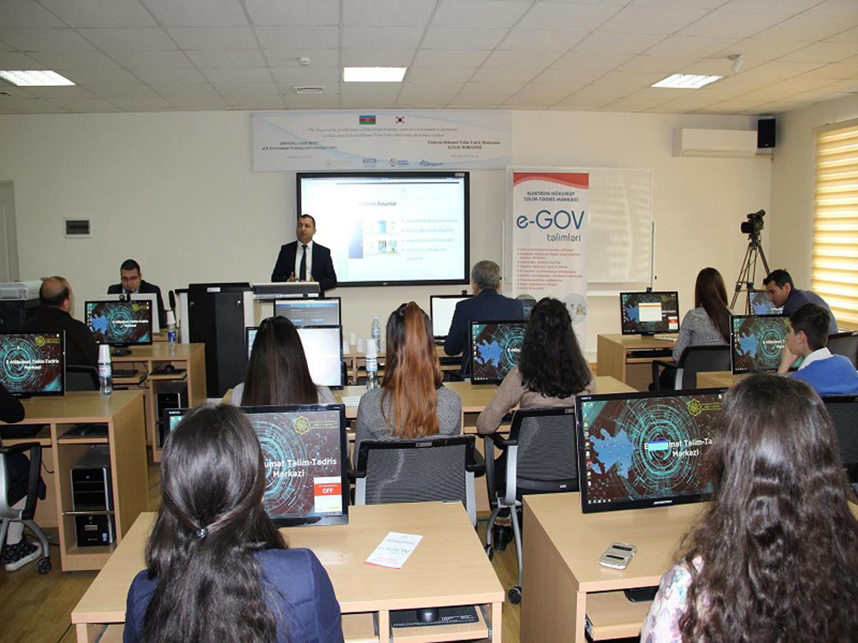 Təhlükəsiz internet günü ilə bağlı videokonfrans keçirilib  (FOTO)