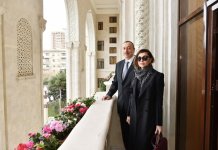Prezident İlham Əliyev və xanımı "Azərbaycan Dəmir Yolları" QSC-nin inzibati binasında yaradılan şəraitlə tanış olublar (YENİLƏNİB) (FOTO)