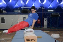 Azərbaycan gimnastları Dünya Kubokuna hazırlaşırlar (FOTOREPORTAJ)