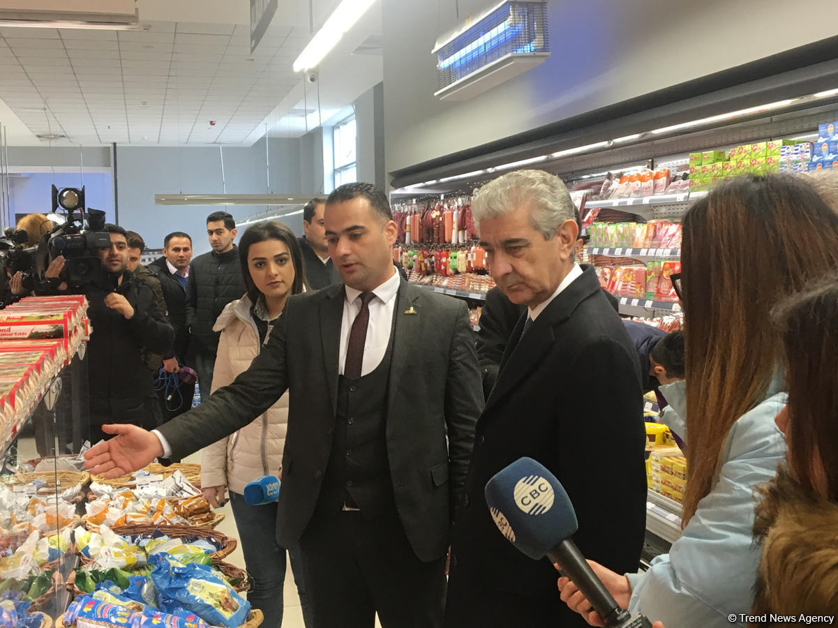 Əli Əhmədov: Ərzaq mallarının qiymətlərində narahatlıq doğuracaq artım müşahidə olunmur (FOTO)