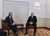 Prezident İlham Əliyev Münhendə “Leonardo” şirkətinin baş icraçı direktoru ilə görüşüb (FOTO)