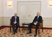 Prezident İlham Əliyevin Münhendə Türkiyənin Baş naziri ilə görüşü olub (YENİLƏNİB)  (FOTO)