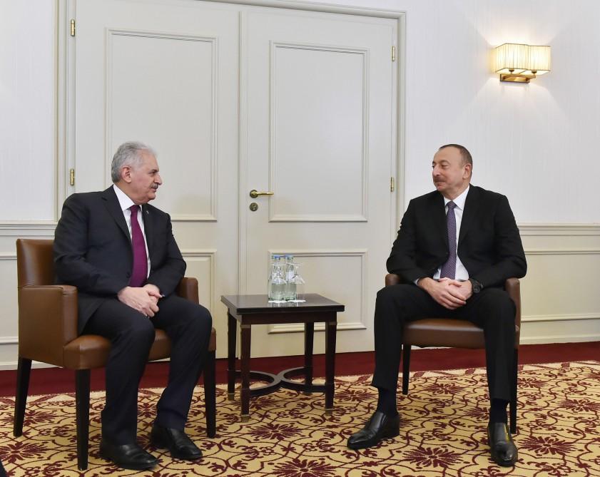 Prezident İlham Əliyevin Münhendə Türkiyənin Baş naziri ilə görüşü olub (YENİLƏNİB)  (FOTO)
