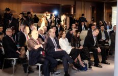 Prezident İlham Əliyev və xanımı Münxen Təhlükəsizlik Konfransı çərçivəsində keçirilən panel-müzakirədə iştirak ediblər (FOTO)