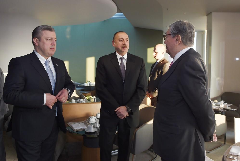 Prezident İlham Əliyev və xanımı Münxen Təhlükəsizlik Konfransı çərçivəsində keçirilən panel-müzakirədə iştirak ediblər (FOTO)