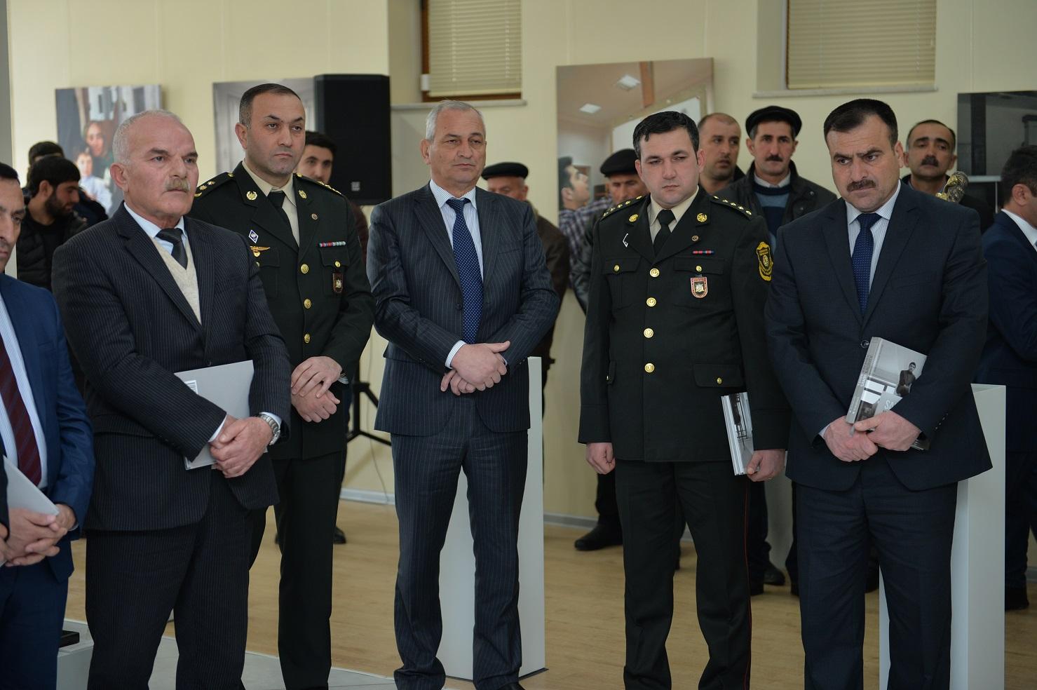Aprel şəhidi olan heykəltəraşın sərgisinin açılışı olub (FOTO)