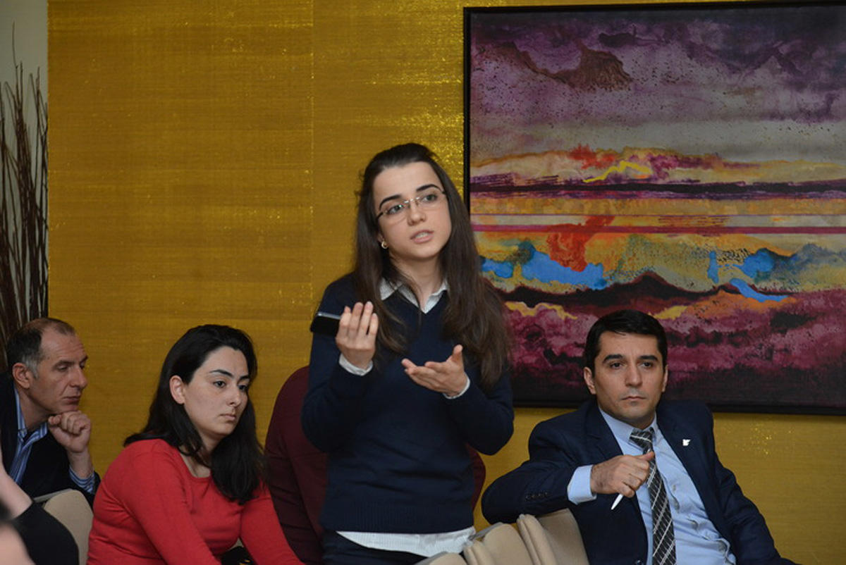 Bakıda turizmin inkişaf etdirilməsi məsələləri müzakirə olunub  (FOTO)