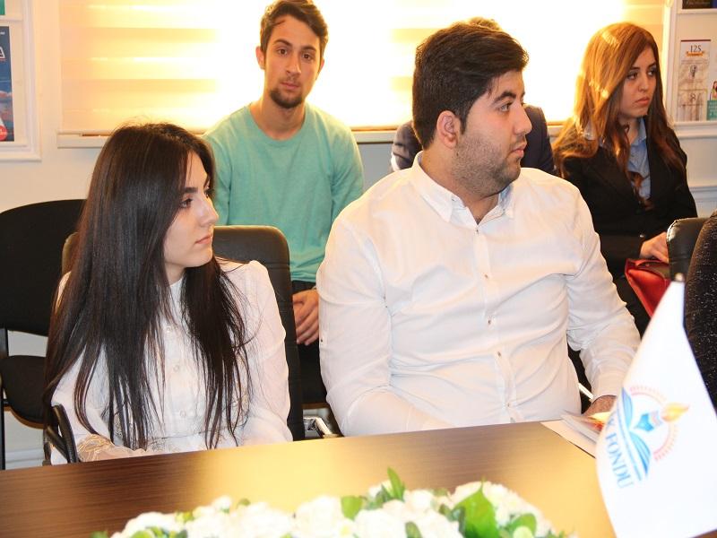 Bilik Fondunda Kamal Abdullanın dil dərsi keçirilib (FOTO)